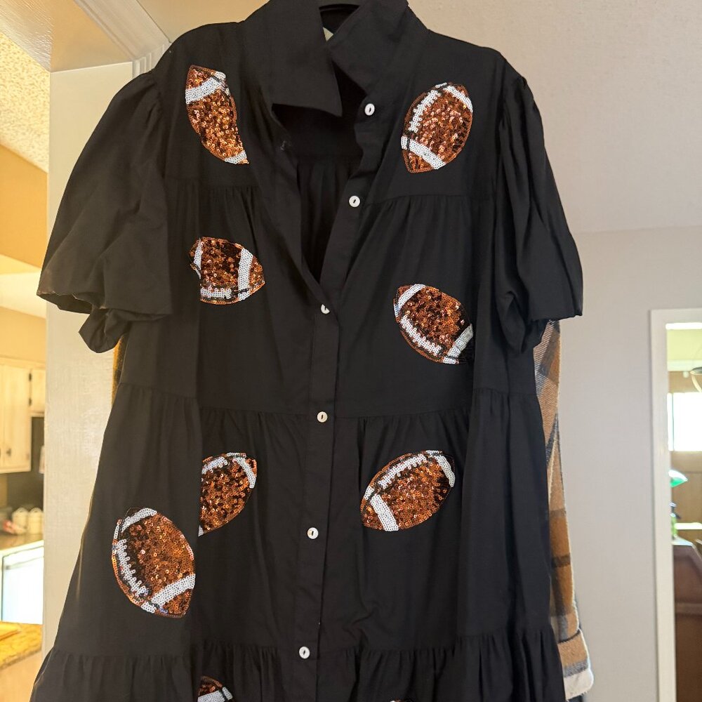 BOUTIQUE FOOTBALL DRESS